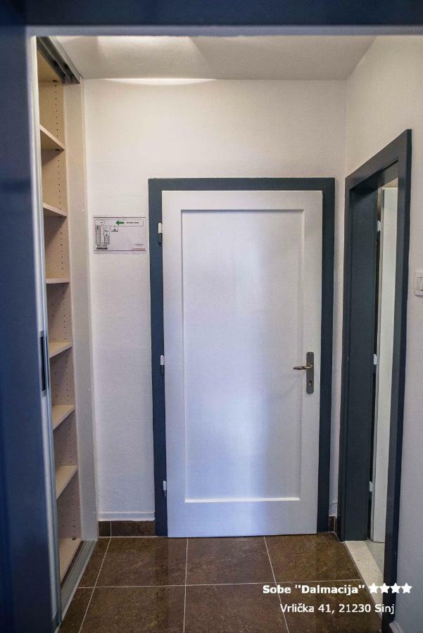 Apartment/room 